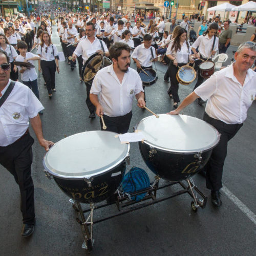 La Banda de música ‘La Paz’ se alzó con el segundo premio en la entrada de bandas de Alicante.