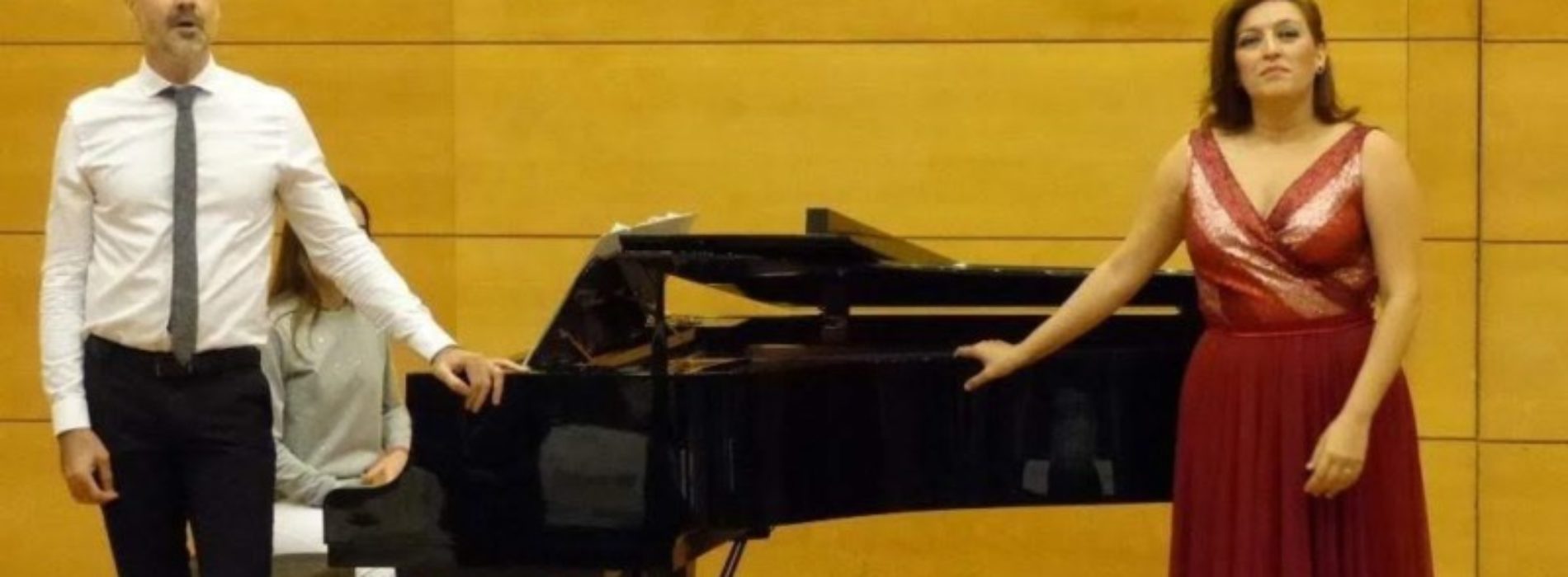 Concierto de voz a cargo de la soprano Concepción Pérez-Boj acompañada al piano por Jorge Carrasco Juárez.