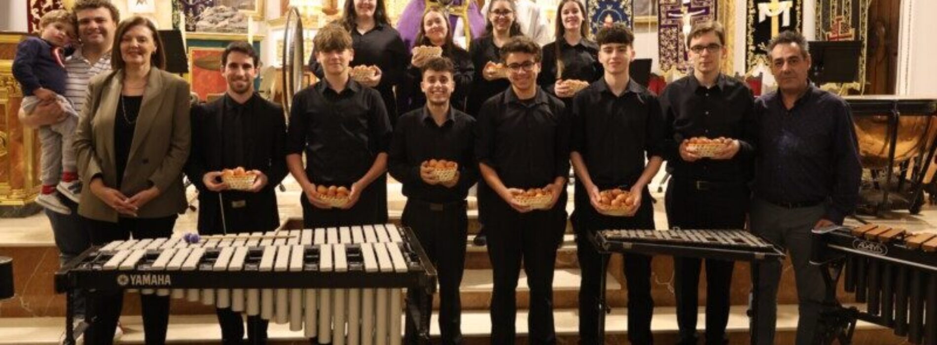 Comienza el septenario del Canto de Los Dolores con el grupo de percusión dirigido por Bernardo Manzanero.