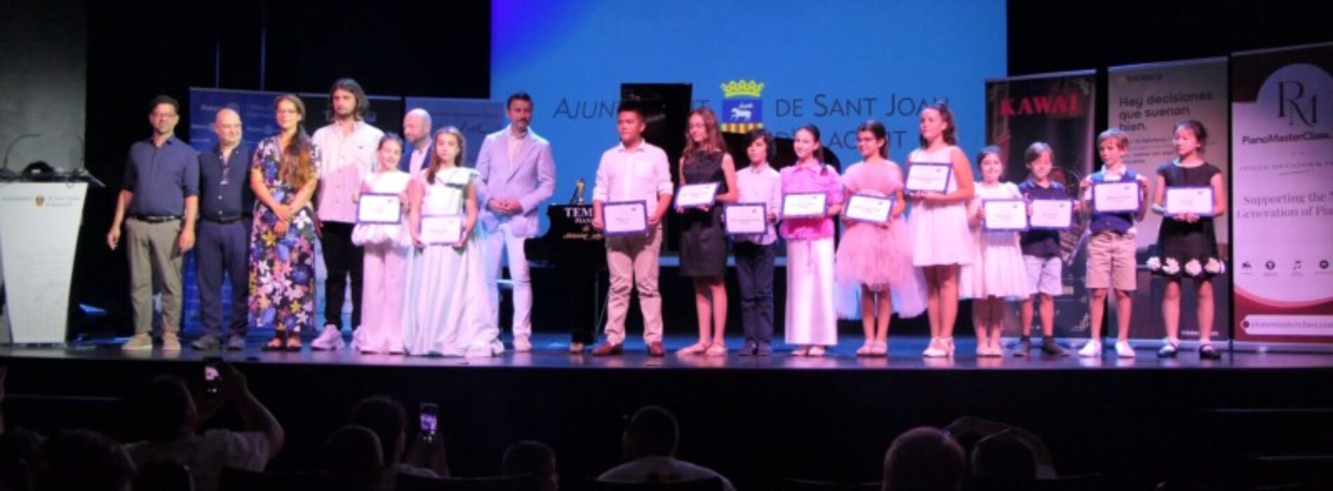 Más de un centenar de jóvenes pianistas de 28 países consolidan a Sant Joan d’Alacant como un referente internacional del piano.