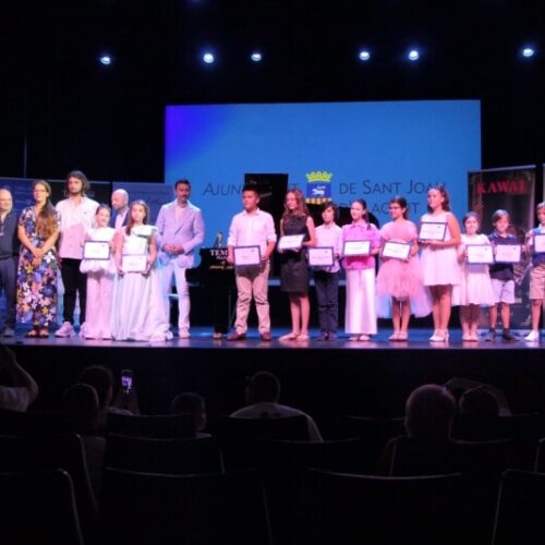 Más de un centenar de jóvenes pianistas de 28 países consolidan a Sant Joan d’Alacant como un referente internacional del piano.